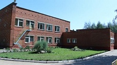 Входная группа Детский сад № 253.  Молодежная,  84